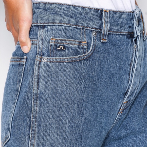 J Lindeberg Study Fuji Blue size 26x32
Color: Blue - Picture 4 of 7